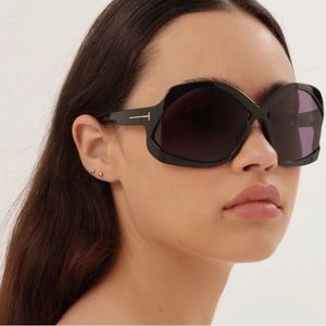 💯Authentic- Tom Ford Women's Cheyenne Oversize Butterfly Sunglass Shiny Black